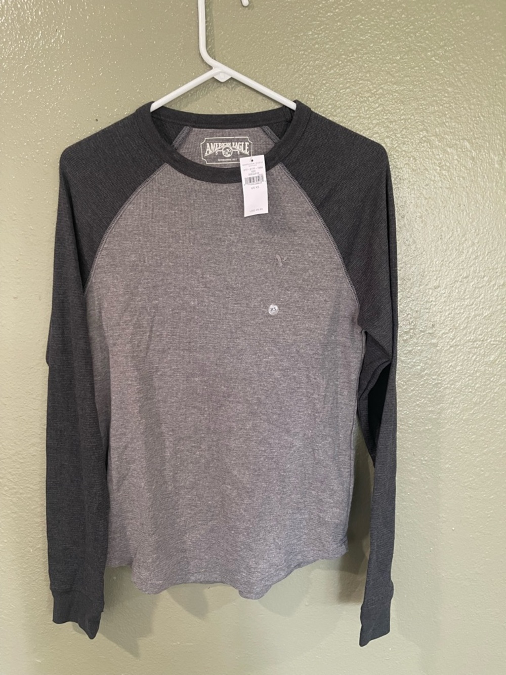 American Eagle Two-Tone Gray Raglan Long Sleeve Shirt